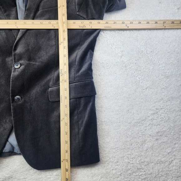 J. FerrarMen's Slim Fit Velvet Gray Two Button Blazer Size 38S - Picture 8 of 13